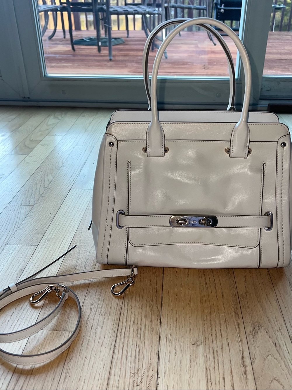 Coach White Swagger Leather Top-Handle Crossbody Bag